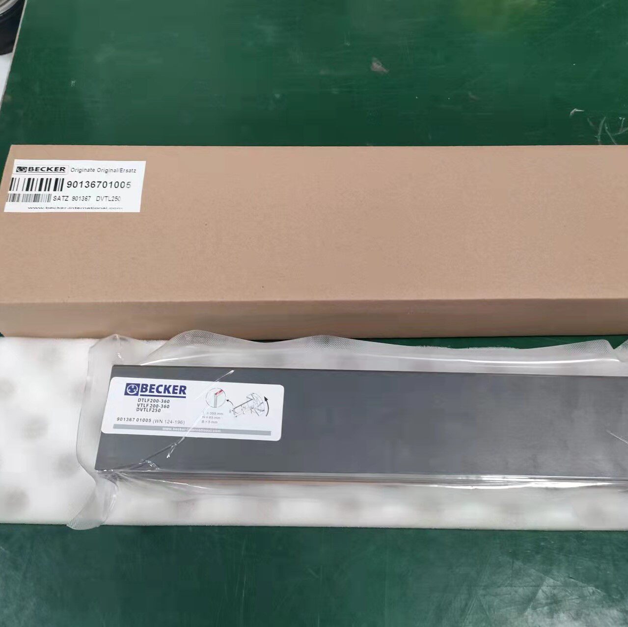 BECKER贝克真空泵VTLF2.250/VT3.40/VT4.40石墨碳片9013520000
