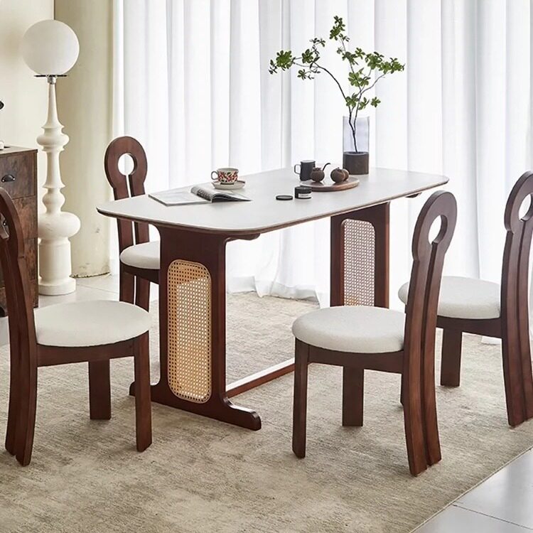 法式奶油风实木岩板餐桌椅组合小户型家用长方形2024新款简约饭桌