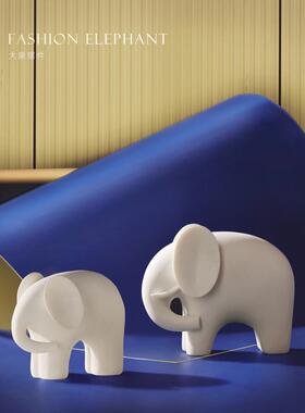 0简约现代摆件一对办公室装饰品客厅酒柜摆件家居饰品工艺品