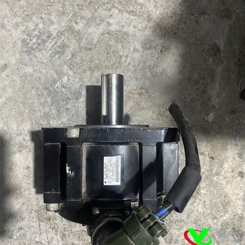 好货安川7系司服电机  1.8kw 带刹车 议价