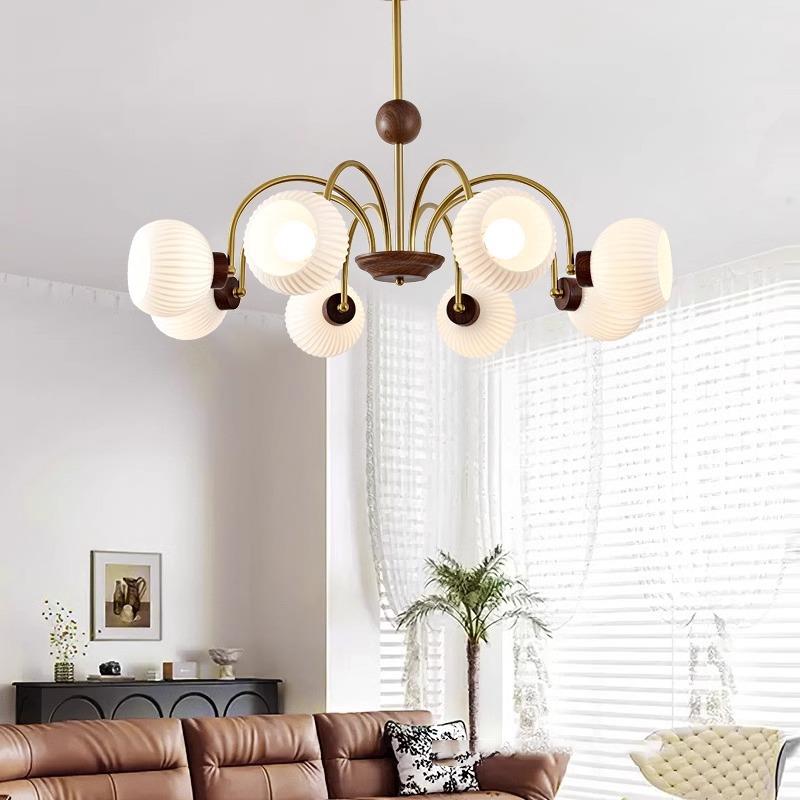 法式中古客厅吊灯新款包豪斯胡桃木色魔豆复古玻璃餐厅灯主卧室灯