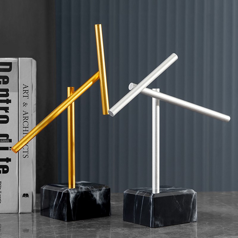 创意桌面摆件永动机钢铁侠办公室科技感反重力自S转动混沌摆装饰