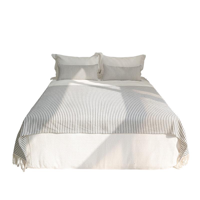 店现代侘寂样间床旗床尾巾抱枕组合WRH酒民宿床位毯板风米黑条纹