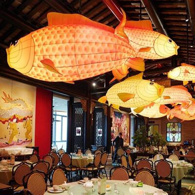 发光锦鲤鱼灯笼网红打卡餐酒馆卡通商街景区装饰创意彩花灯