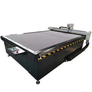 pvc布切割机巡边振动刀切割机视觉切割机快速门切割机