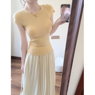 香港专柜正品 上衣女夏日绝美穿搭一整套 多巴胺气质修身 针织短袖