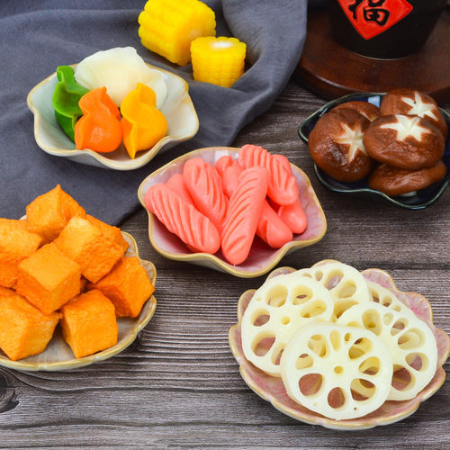 过家家玩具仿真火锅食材模型摆件场景展示美食钥匙扣蔬菜丸子食玩