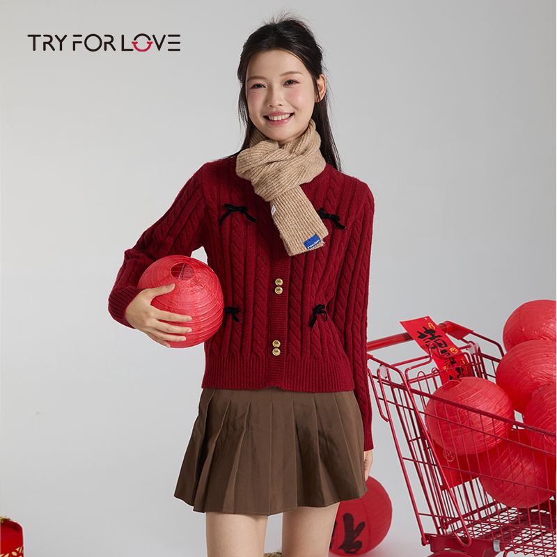 TRYFORLOVE喜庆过年红色本命年马年衣服2025新款秋冬季时尚毛衣女
