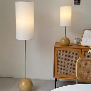 北欧现代简约日式落地灯客厅沙发边卧室床头创意温馨遥控立式台灯