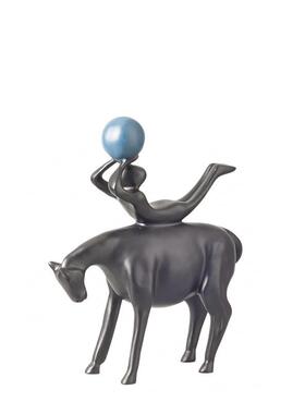 现代简样板房处售楼书约房客厅玄关床头牧马饰人摆件艺术雕塑B536