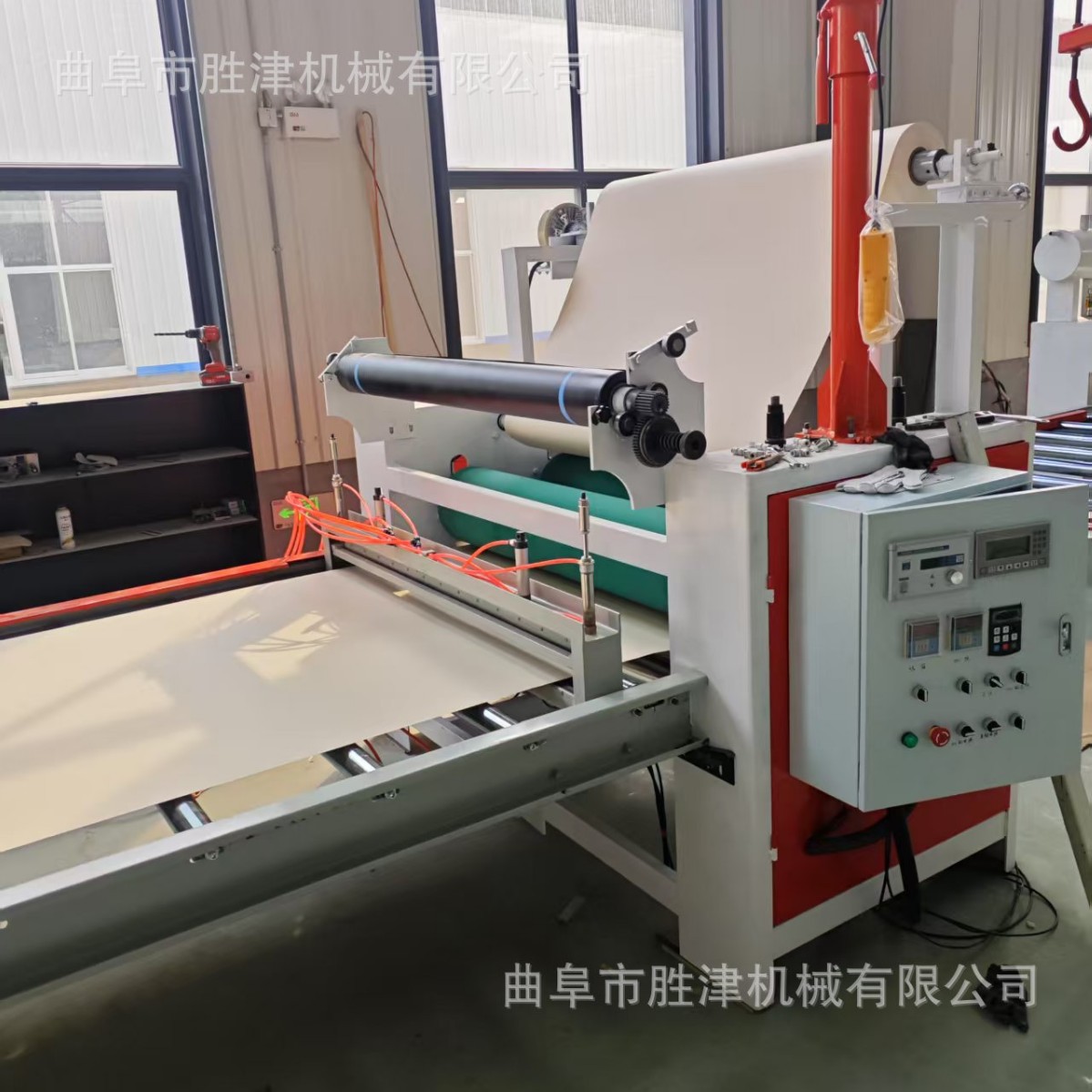 加厚PVC膜密度板覆膜机墙板冷胶双面贴膜机变频调速贴面机
