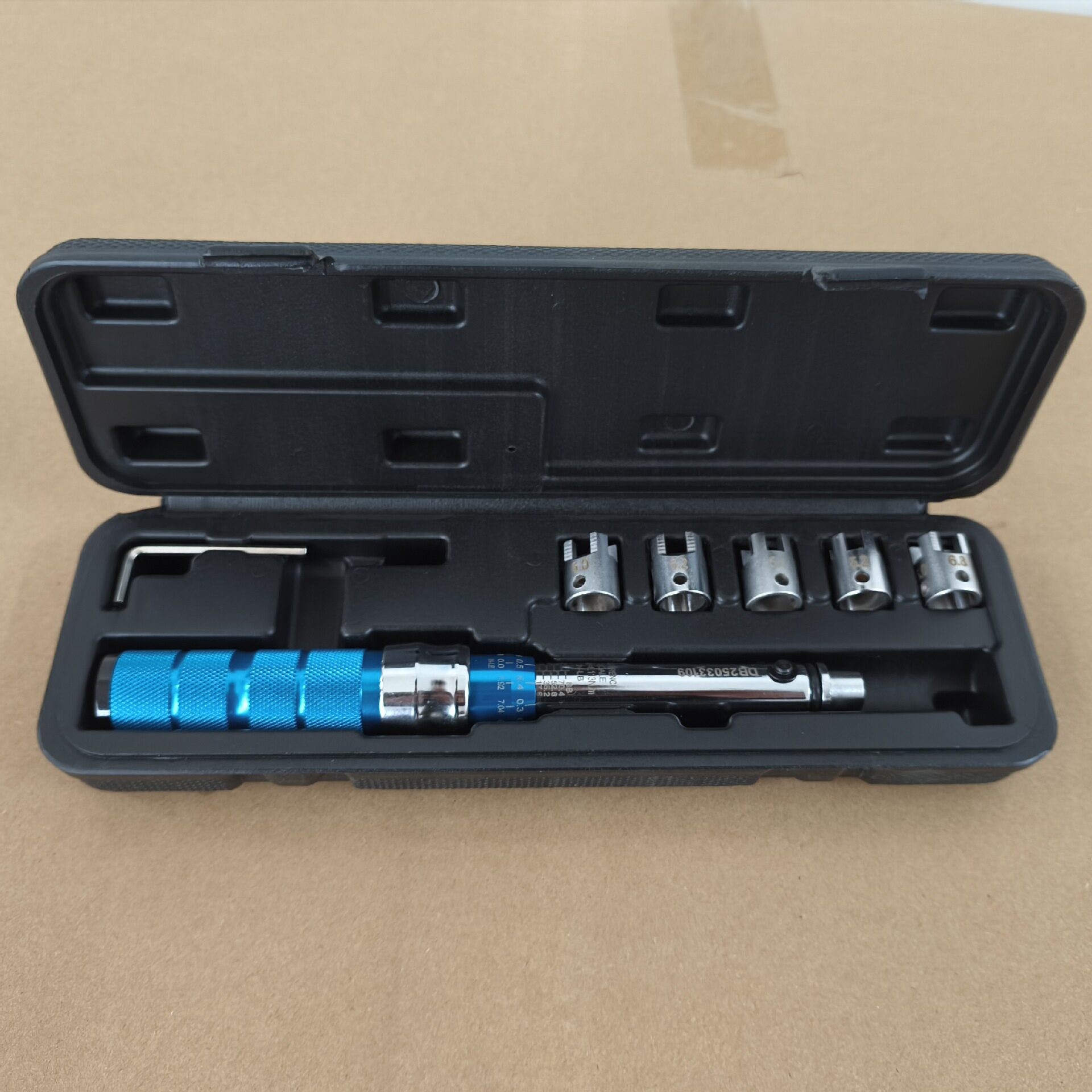 厂家直销棘轮扭力扳手7件套装五金工具维修汽车工具箱多功能组套