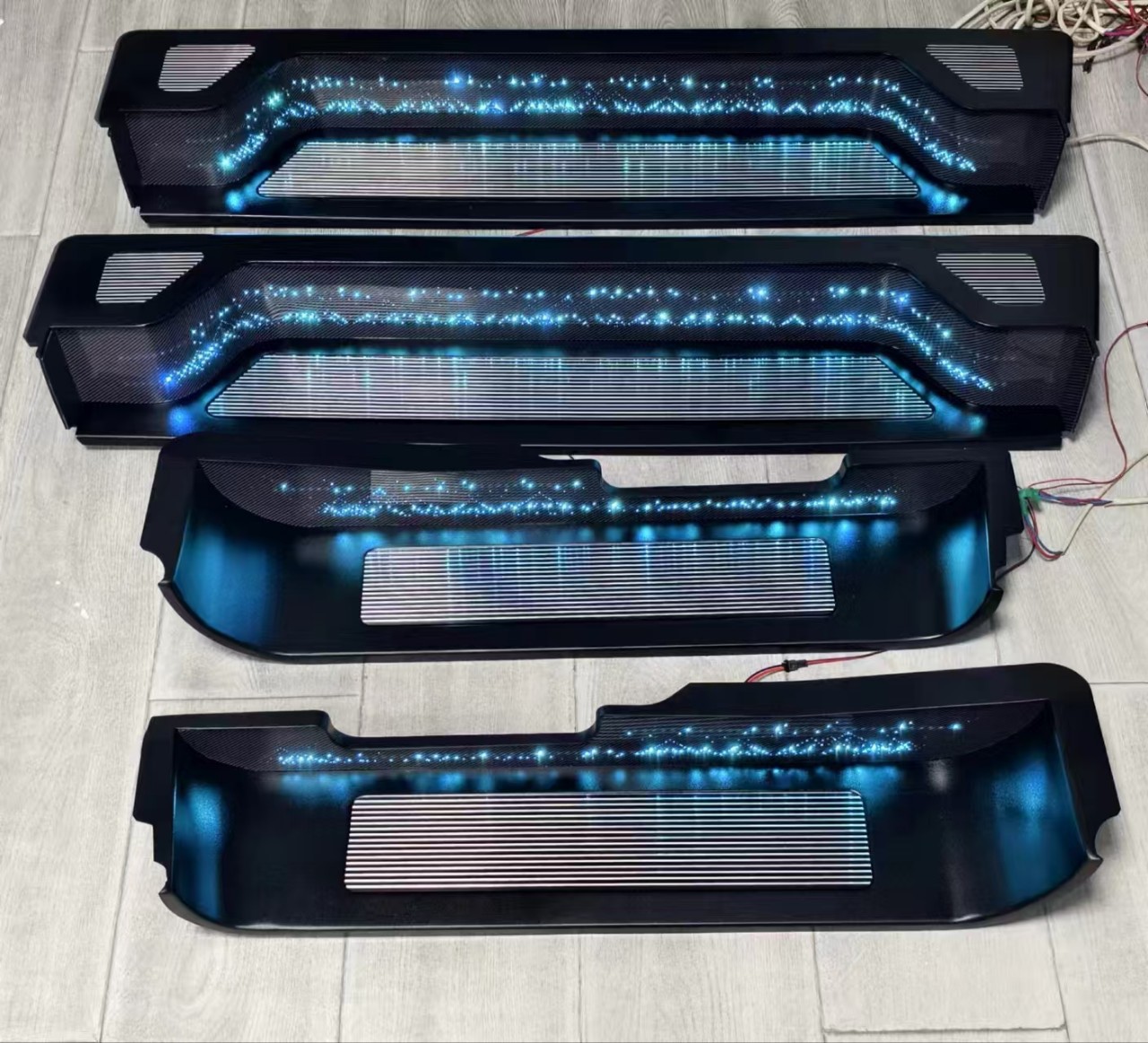 奔驰v260门槛条V级V260L迎宾踏板新威霆门槛条脚踏板专用改装配件