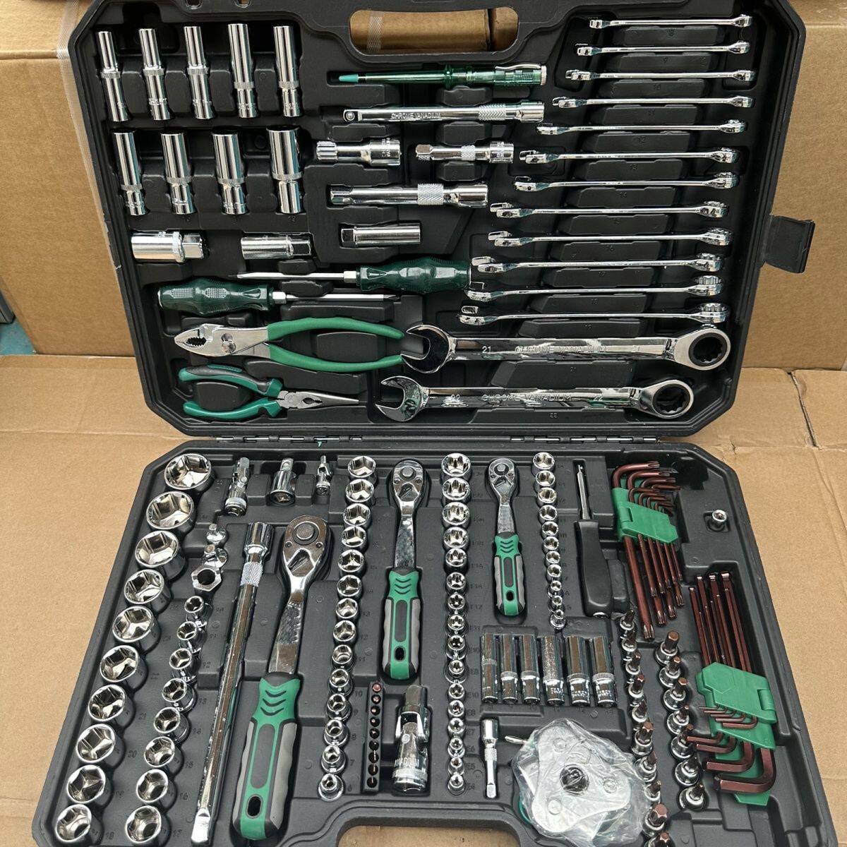 件修车工具套装汽修维修汽车套筒扳手组套棘轮快速扳手组合