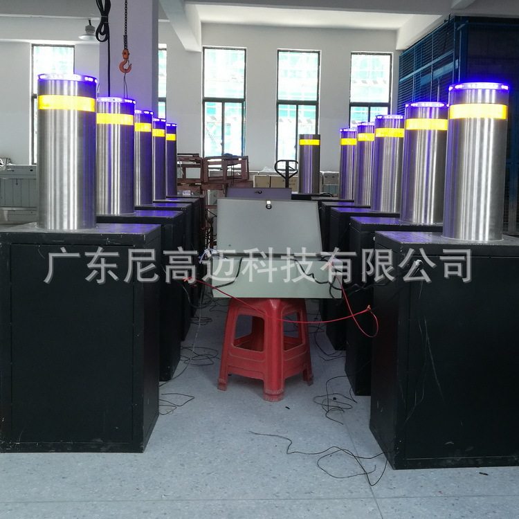 尼高迈219直径成品电动可升降式隔离柱交通拦截伸缩护柱杭州路障