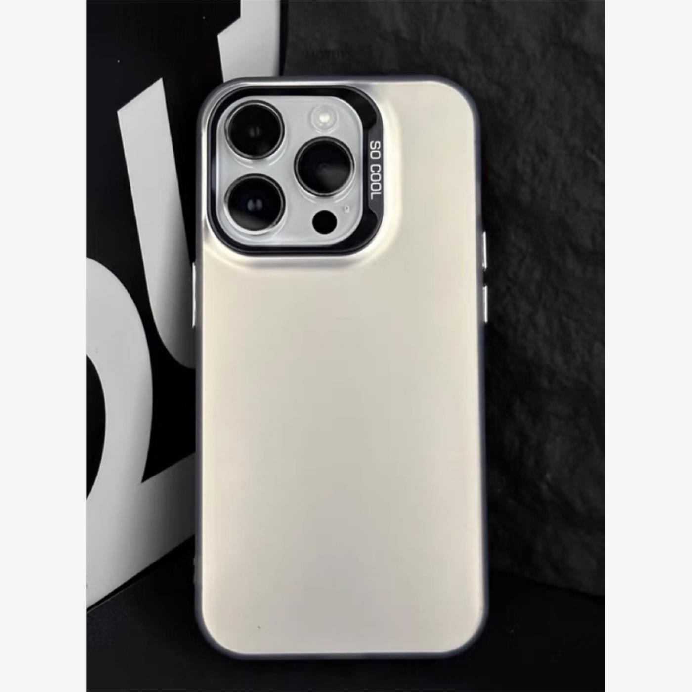 适用苹果15promax手机壳新款电镀金属按键磨砂纯色iPhone14pro大孔镜框13/12小众高级11简约14全包防摔保护套