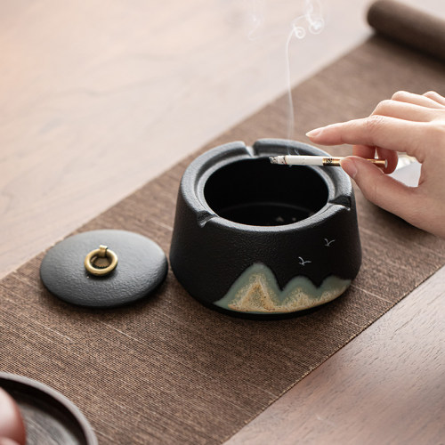 热销【黑陶远山】创意陶瓷烟w灰缸家用客厅茶桌日式禅意防风带盖