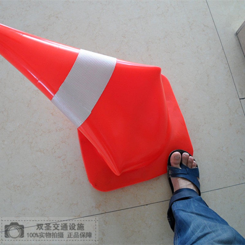 速发PVC反光圆锥7m橡胶PVC塑料反光警示锥桶雪糕筒路障锥