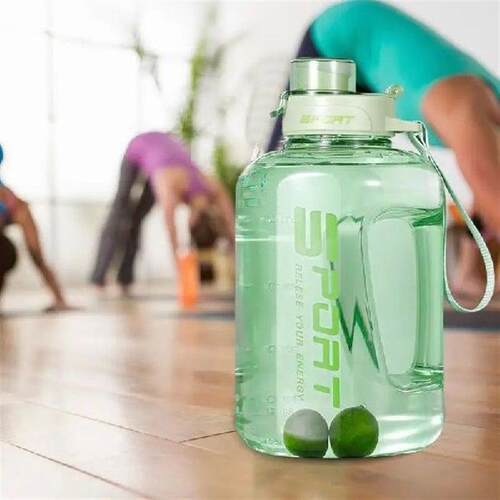 现货Gym Water Bottle 1700ml Outdoor TKravel Water Bottle