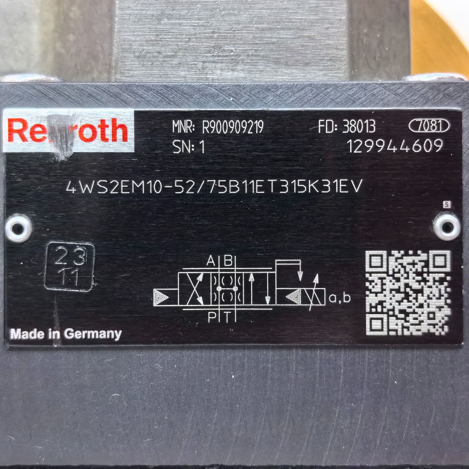 R900909219 4WS2EM10-52/75B11ET315K31EV # Rexroth//力士乐，