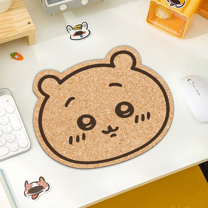 吉伊卡哇Chiikawa乌萨奇卡通异形鼠标垫小号办公室高颜值桌垫耐磨