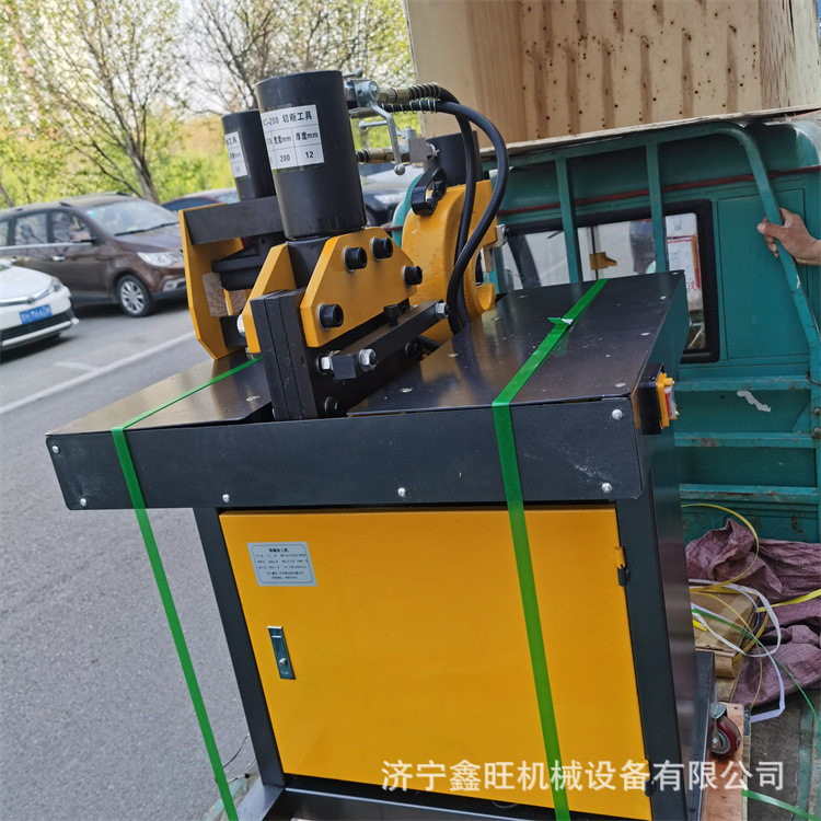 母线150/200三合一加工机