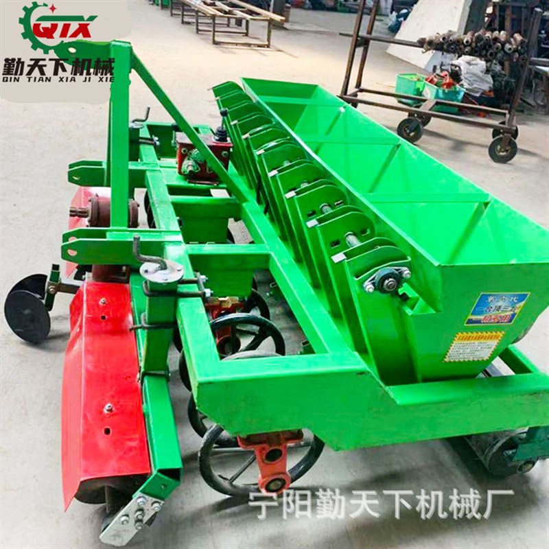 金乡大蒜种植机 四轮拖拉机带种蒜机 多行大蒜点播机 种蒜机