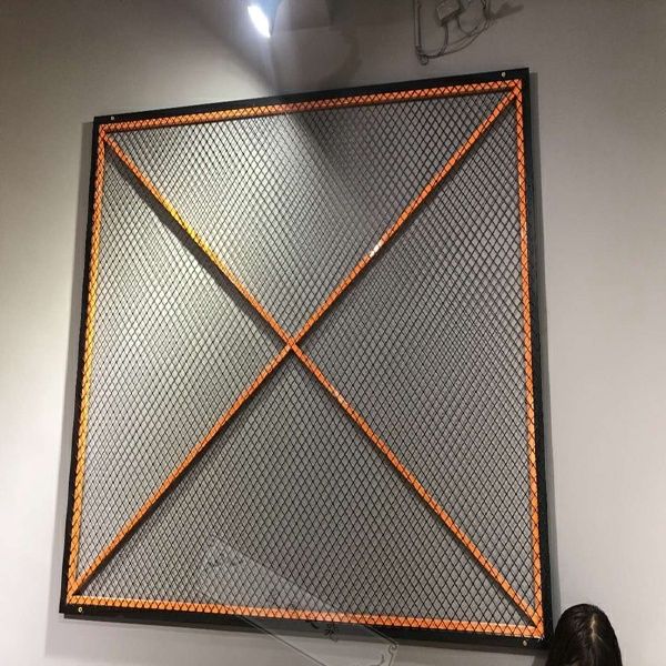 。屏风隔断镂空吊顶工业风菱形网格片加密铁丝网片装饰墙小网格铁