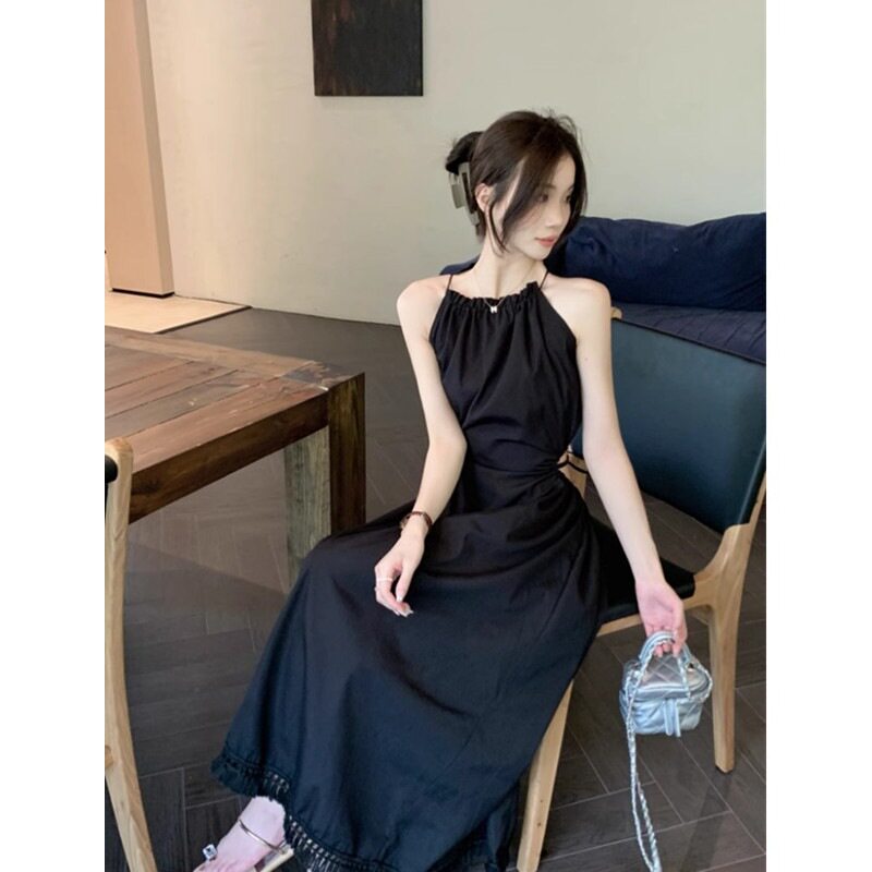 清新甜美高腰挂脖镂空显瘦连衣裙