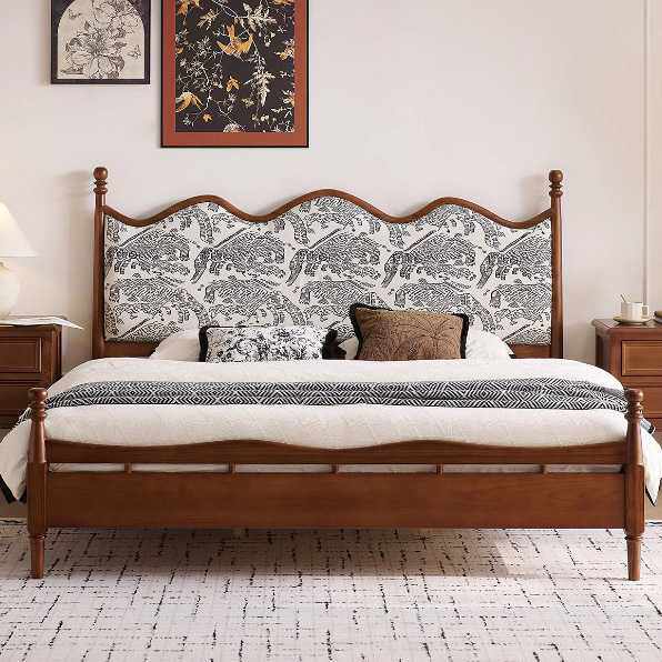 新款直销法式实木软包床复古奶油风1.8m设计师款双人床卧室家具中