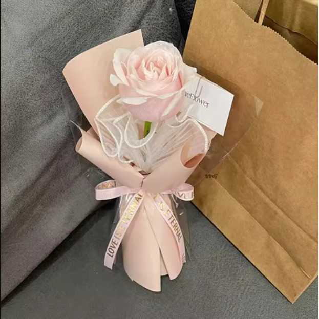 新款直销ins风迷你见面小花束玫瑰花创意生日情人节七夕礼物送女