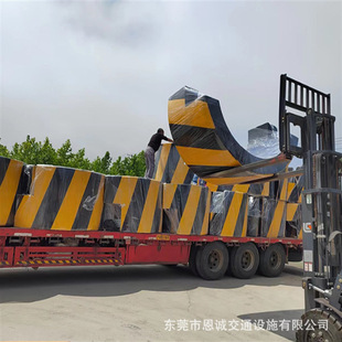 深圳桥梁防撞设施 固定式复合材料防撞护舷 现货供应桥墩防撞块