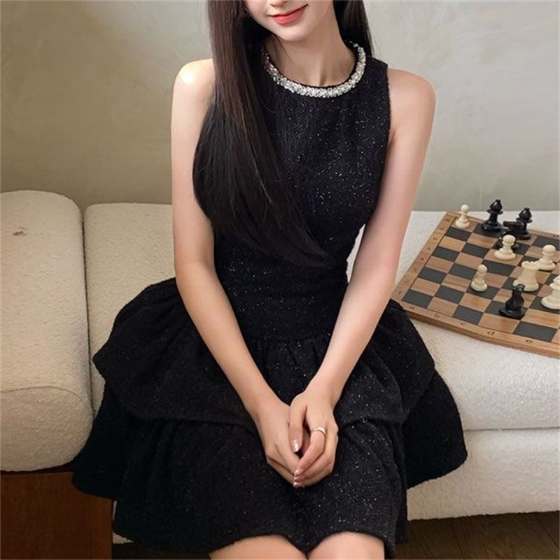 专柜背心连衣裙女2025夏季新款时尚洋气高级感修身显瘦礼服小黑裙