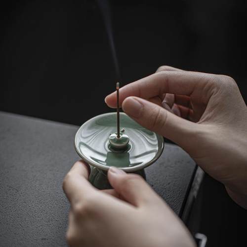 青瓷祥云香插线香炉室内香座香托禅意茶室香陶瓷茶道配件