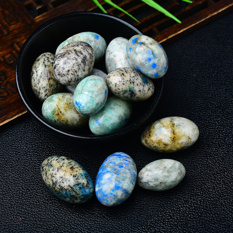 天然K2椭圆形水晶原石摆件矿石标本喜马拉雅山蓝铜矿云母共生石