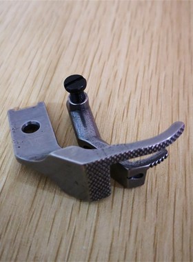 335小嘴高头车单边压脚 金轮335高车包边压脚 40432  40629小压脚