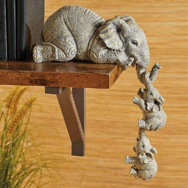 3pcs/set Cute Elephant Figurines Elephant Holding Baby