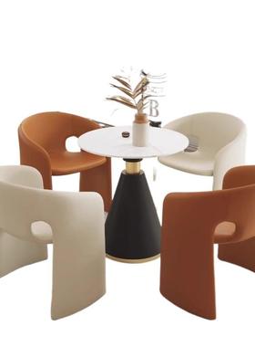 红罗奇堡椅休闲咖啡厅主餐题餐厅餐桌网椅70050异创形现代轻奢意