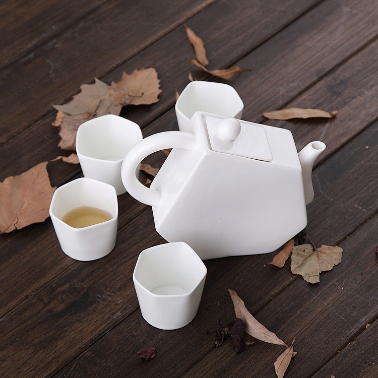 简约现代创意白色陶瓷茶具茶杯样板间售楼处酒店会所茶几装饰摆件
