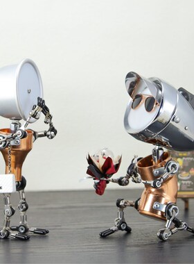 复古工业风金属机器人婚礼台灯设计师机械创意求婚高级感氛围摆件