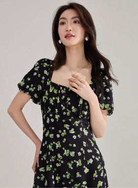 24夏法式方领浪漫黑底碎花茶歇裙复古泡泡袖收腰显瘦连衣裙15652