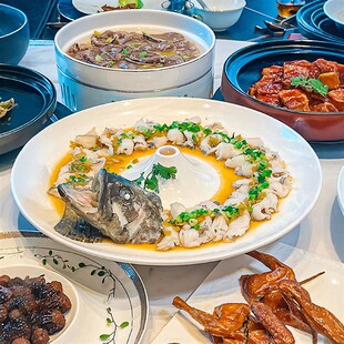 农家乐陶瓷餐具川菜蒸蜡烛保温鱼盘圆形中L式土菜馆特色盘子白瓷