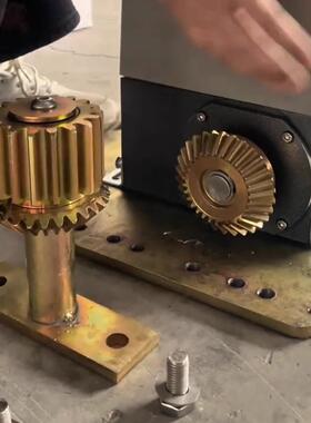 通用电动移门浮26837门直线平门电机伞型齿轮条高低不平悬调节器