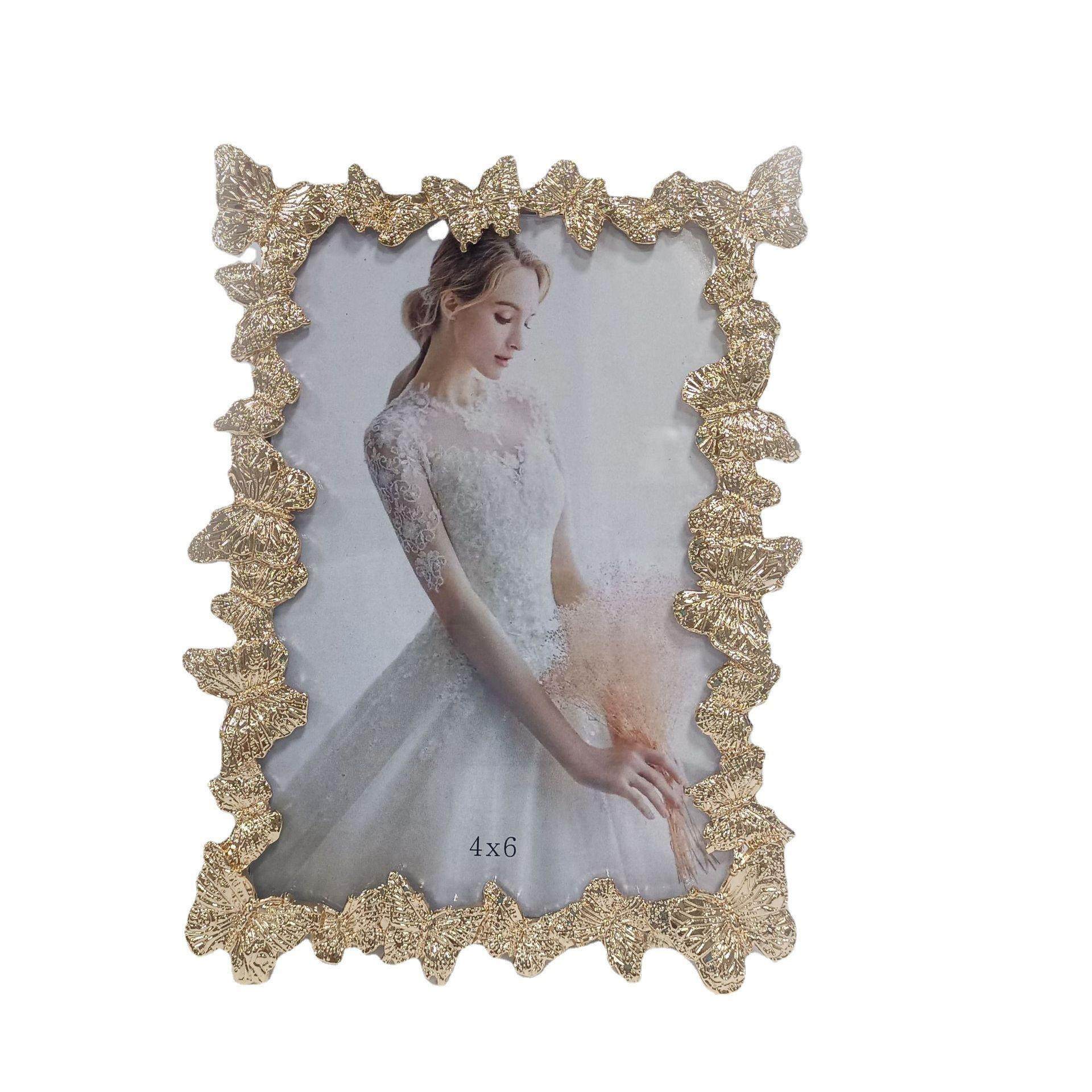 浅金色金属时尚欧式相框摆台，简约轻奢金属相框家庭摆件,家居饰品,DIY亲子装饰画,淘宝优惠券,粉丝福利购,淘宝优惠卷