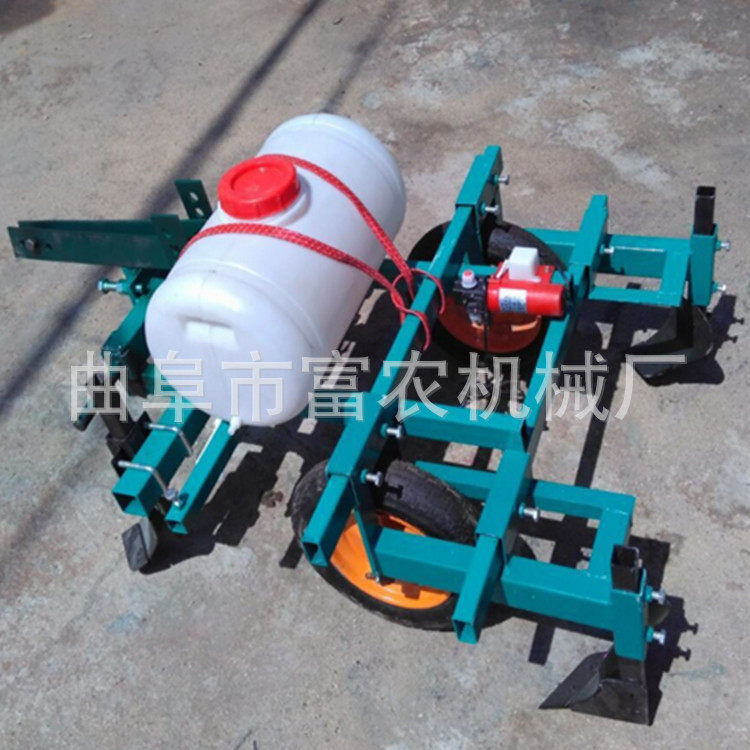 西瓜地膜覆盖机 土豆覆膜播种机 覆膜打药 一体机