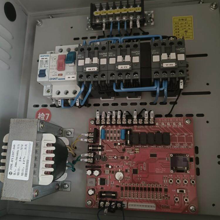 ZN－32MP1杂物电梯微机主板显示外呼板QTY－8－10传菜电梯控制柜