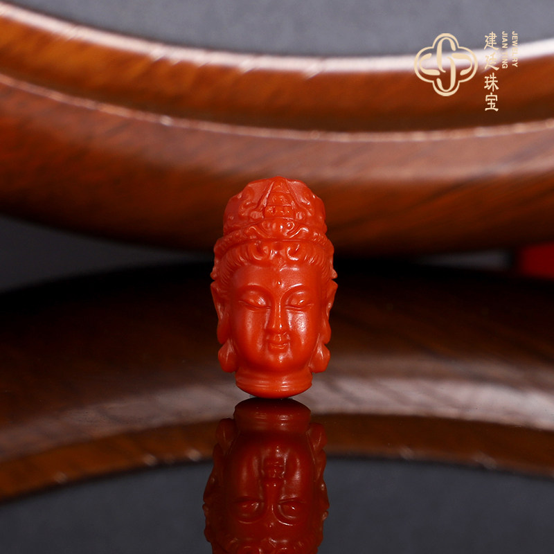 建廷天然瓦西南红观音头 苏工精雕 满肉锦红色雕件背云配珠散珠