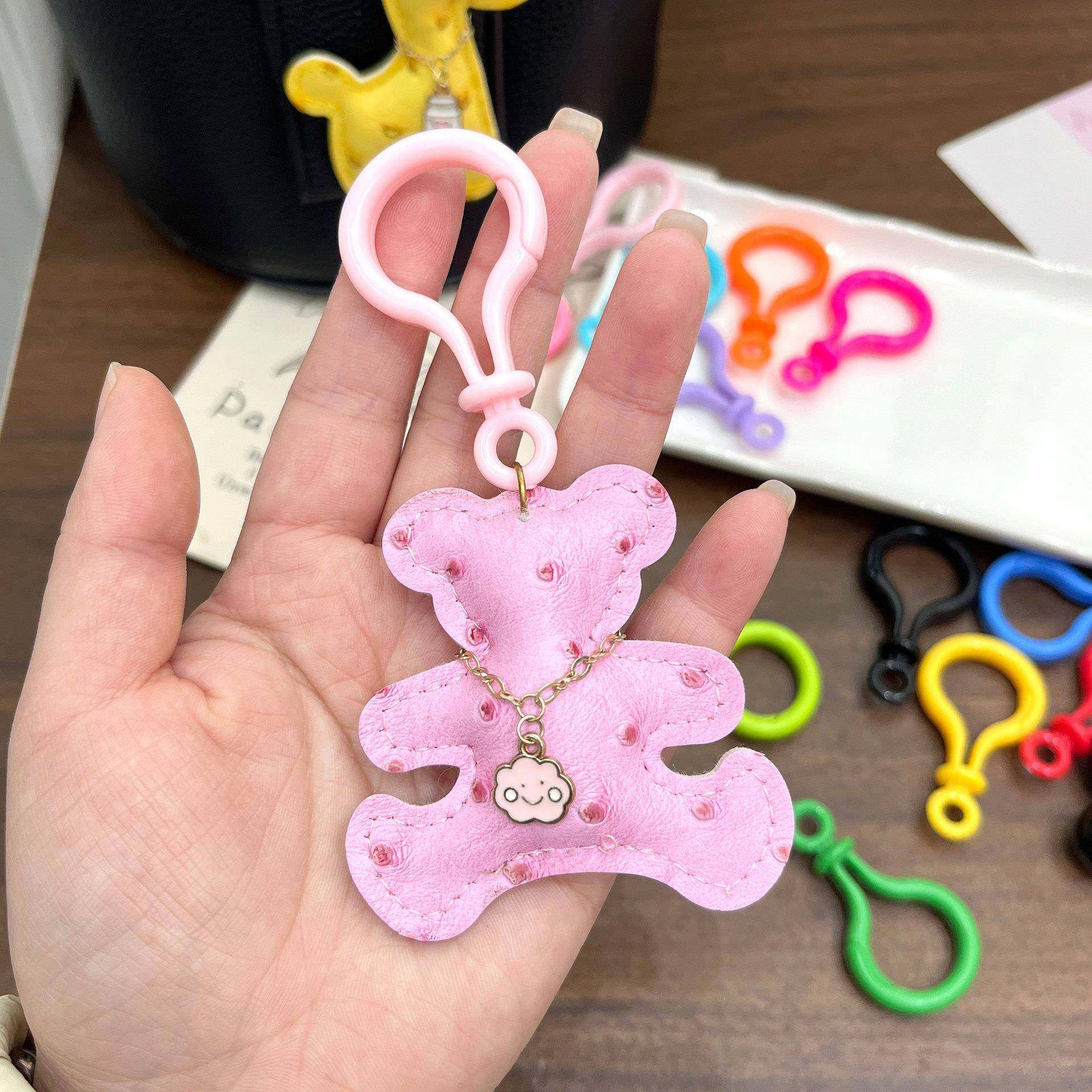 彩色亚克力大号灯泡钥匙扣饰品配件材料包包挂件车挂装饰卡扣