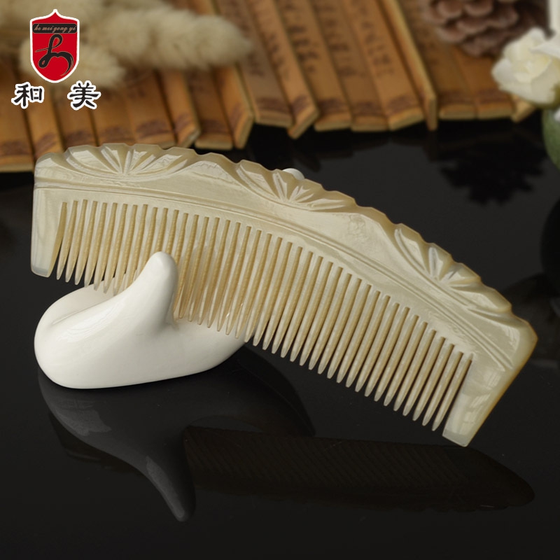 厂家批发和美牛角梳手柄静电多款雕花梳无半月牛角雕刻牛角减少梳