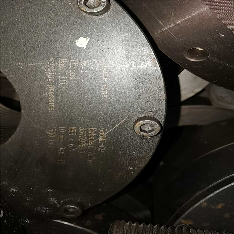 议~MAN G60ME C-9 缸头阀壳拉伸器 拆装工具